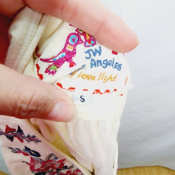 Johnny Was 3/4 Sleeve Cream V Neck Floral & Aztec Embroidery Sheer Back Top - Picture 3 of 13